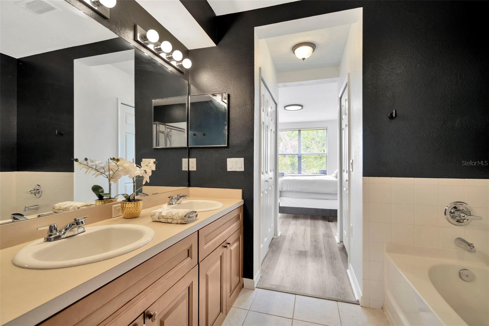 VILLAGES OF BLOOMINGDALE PHASE1 - Residential