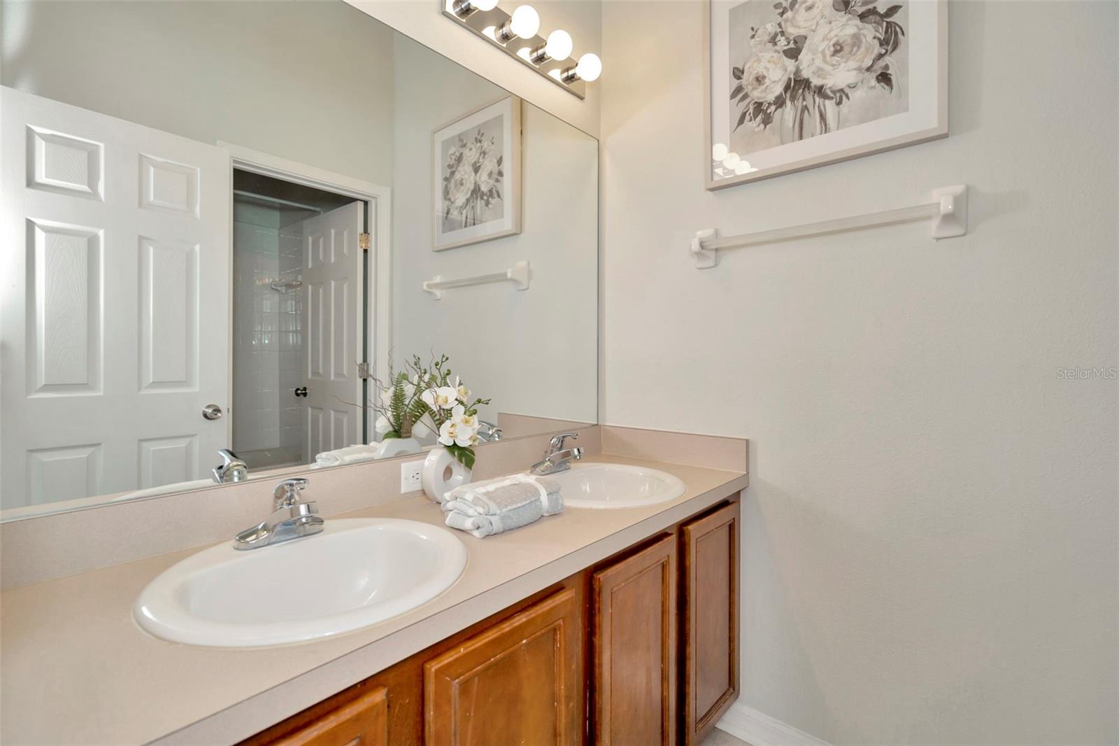VILLAGES OF BLOOMINGDALE PHASE1 - Residential