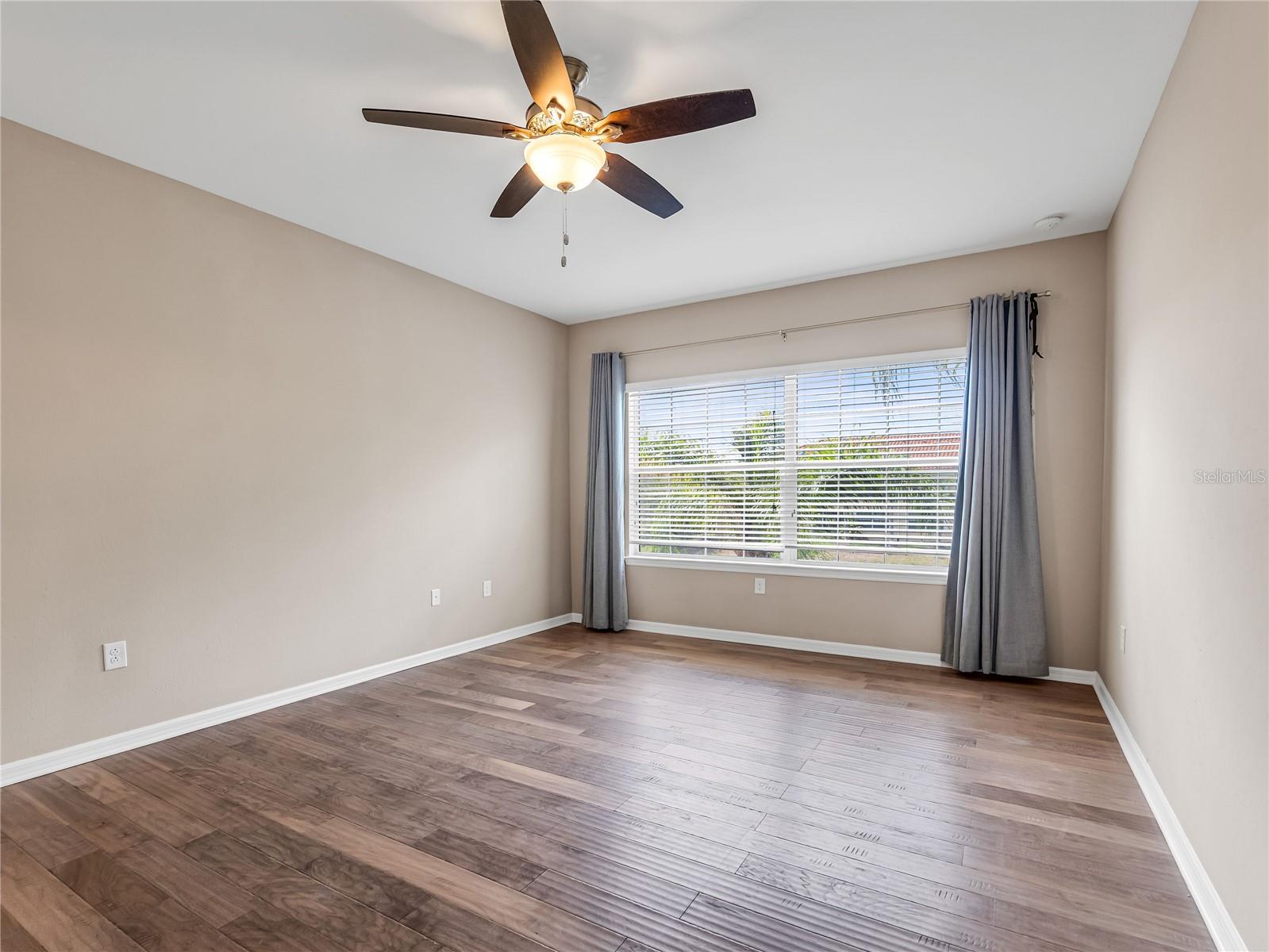 BAY STREET VILLAGE - Residential