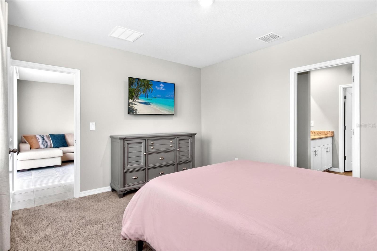 PARK EAST - Residential