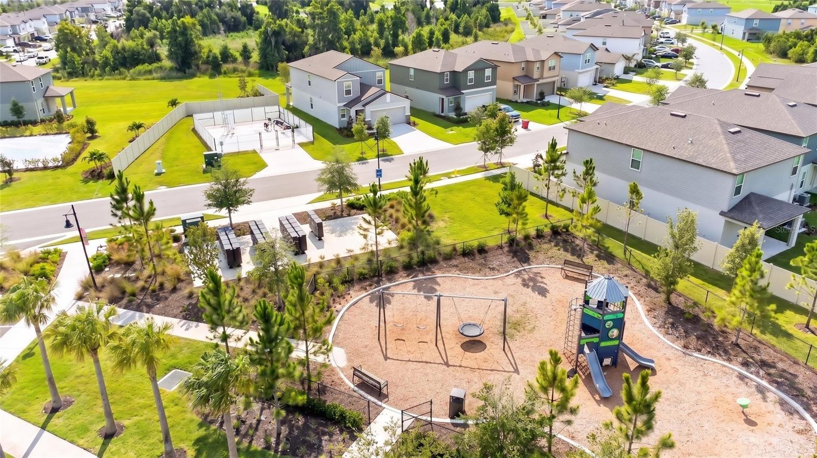 PARK EAST - Residential