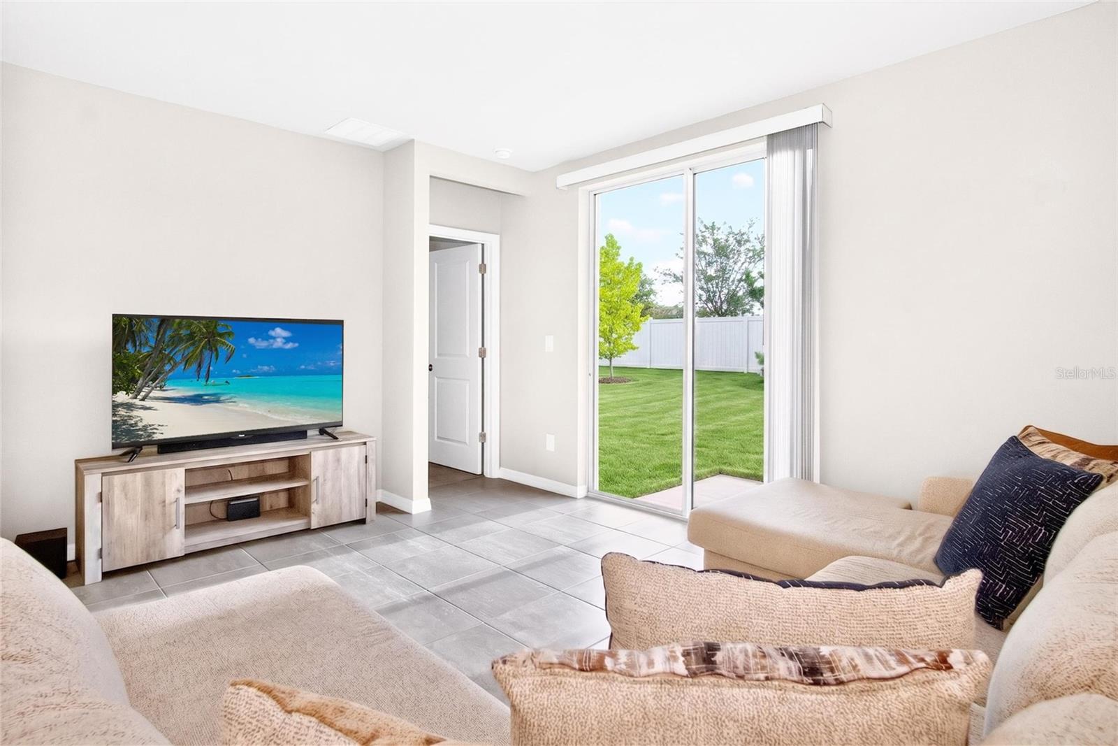 PARK EAST - Residential