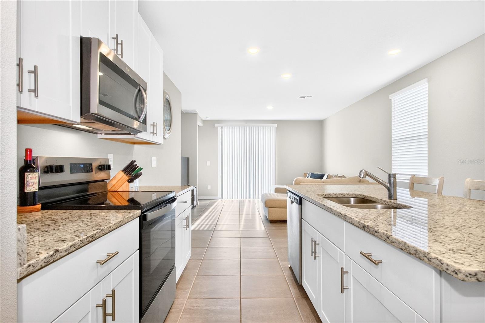 PARK EAST - Residential