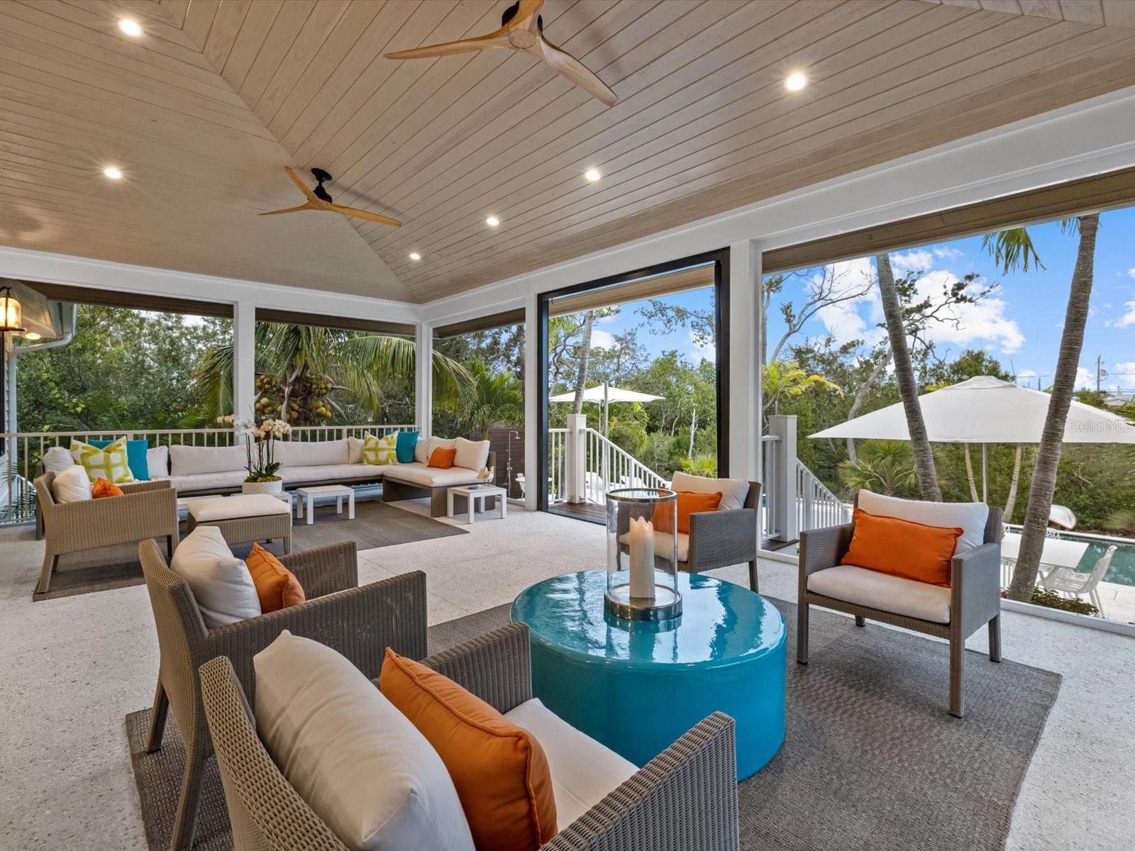 EAGLE POINT CLUB THE - Residential