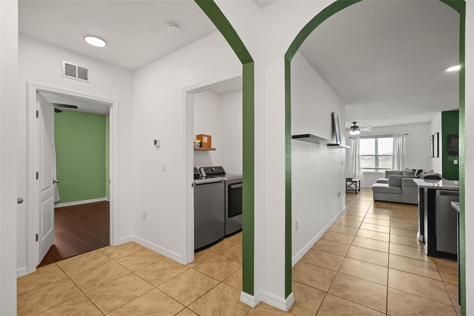LAKE CHARLES RESIDENCE PH 1B - Residential