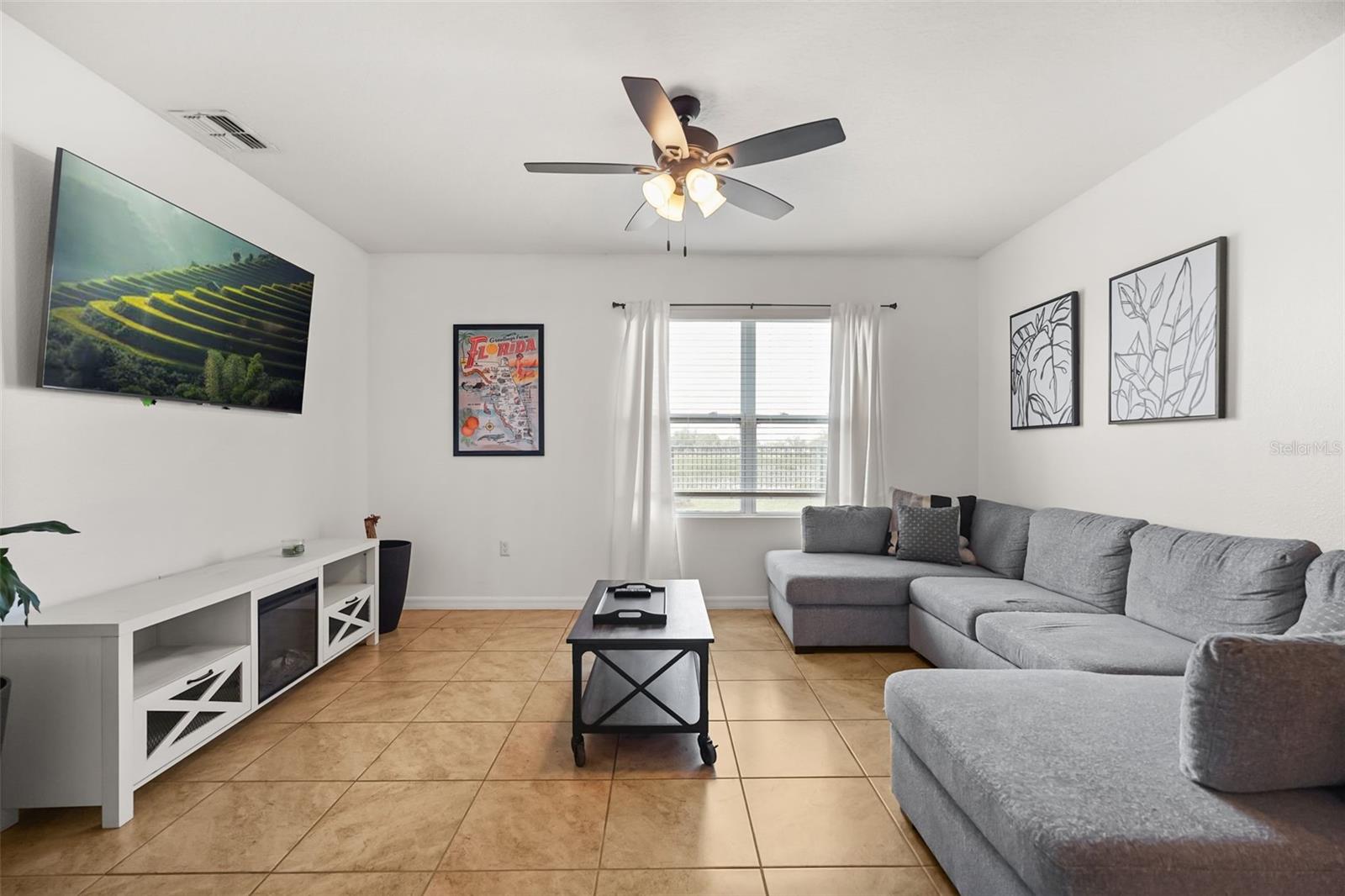 LAKE CHARLES RESIDENCE PH 1B - Residential
