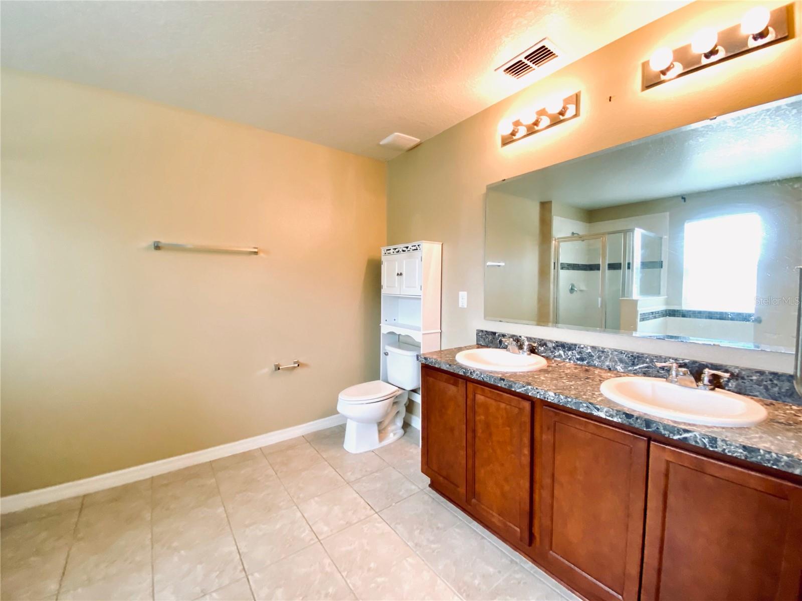 TAVARES LAKE ELSIE RESERVE - Residential Lease