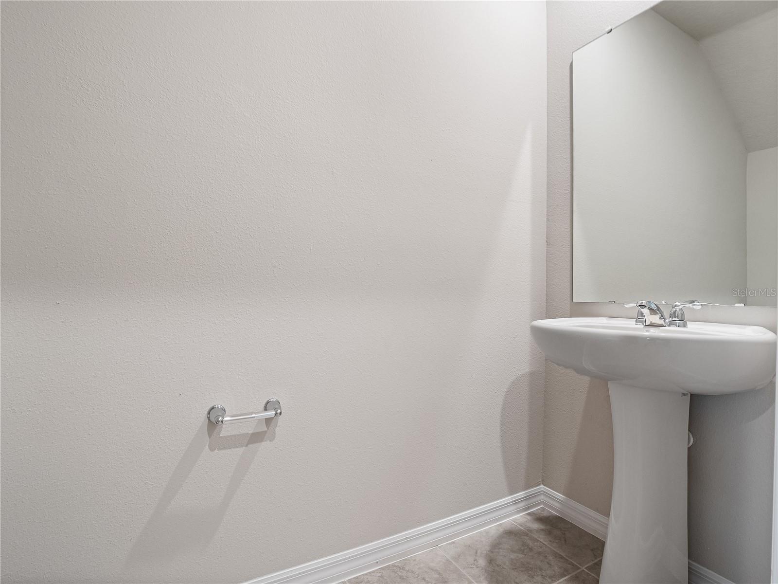 LEGACY UNION - Residential Lease