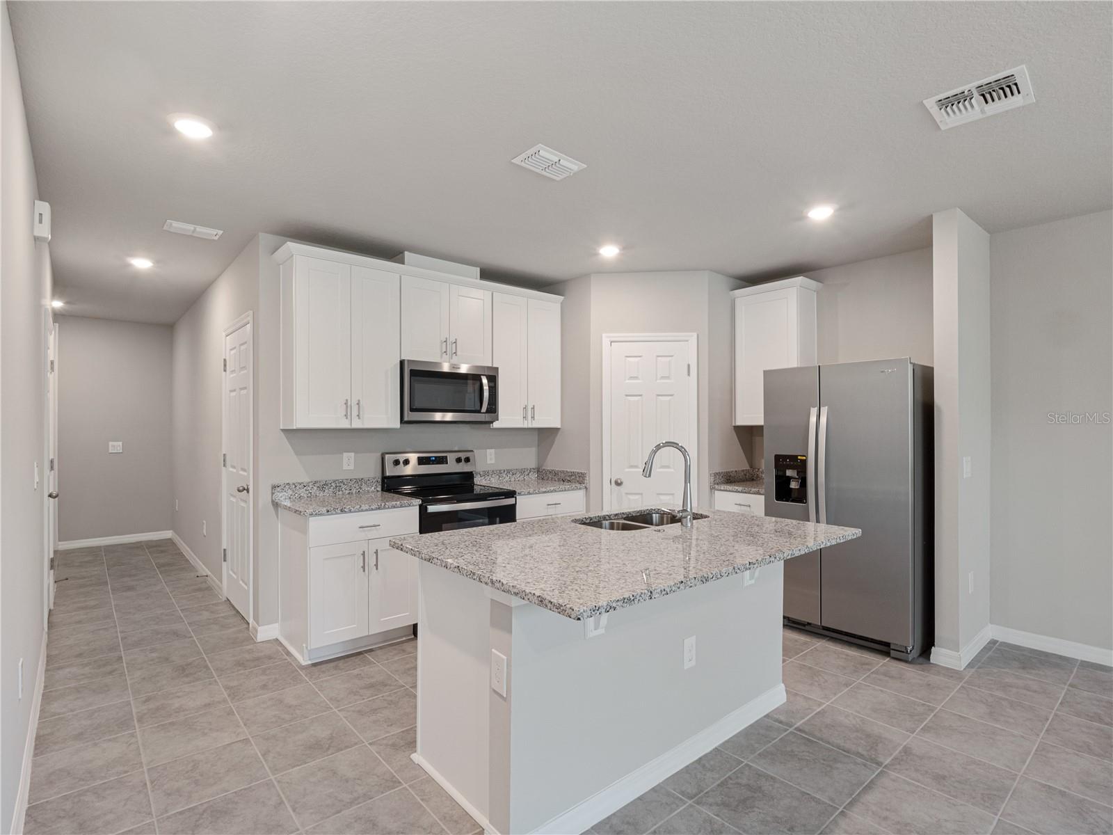 LEGACY UNION - Residential Lease
