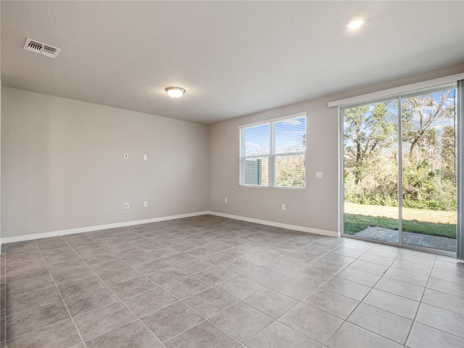 LEGACY UNION - Residential Lease