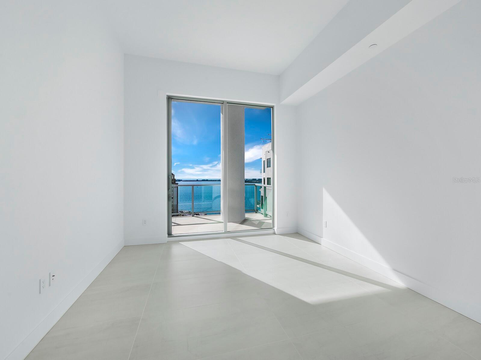 BAYSO SARASOTA - Residential