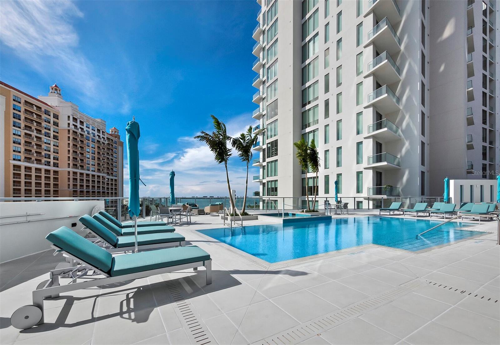 BAYSO SARASOTA - Residential