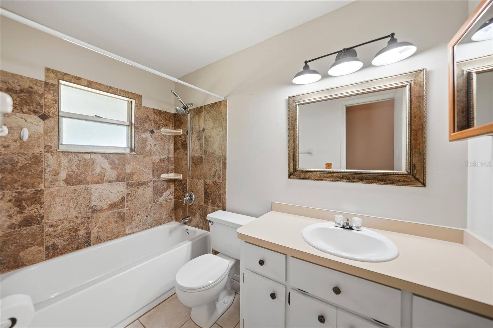 COUNTRY SHORES SEC 01 - Residential
