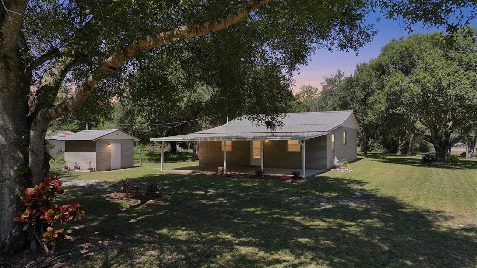 COUNTRY SHORES SEC 01 - Residential