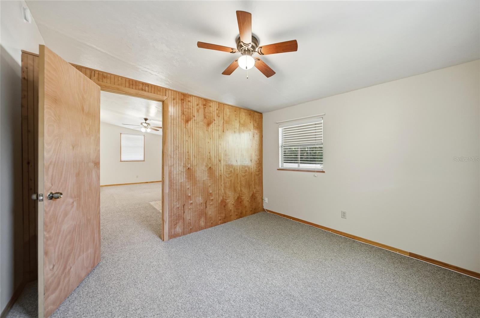 COUNTRY SHORES SEC 01 - Residential