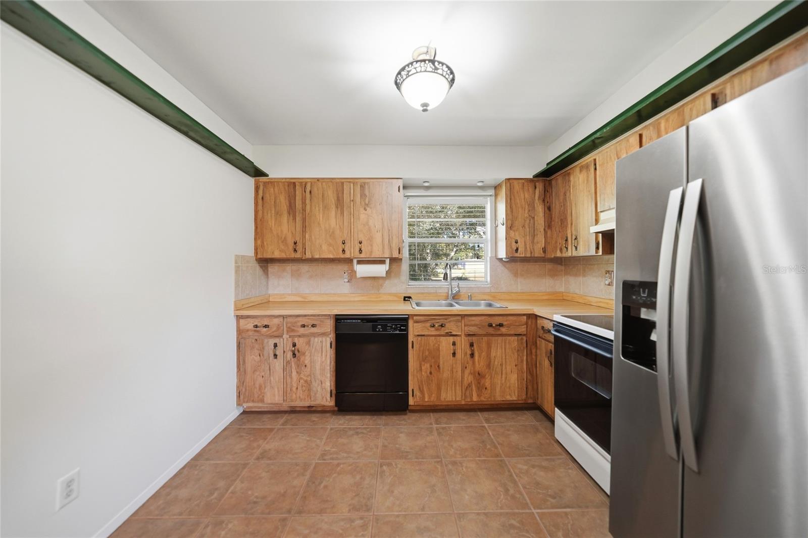 COUNTRY SHORES SEC 01 - Residential