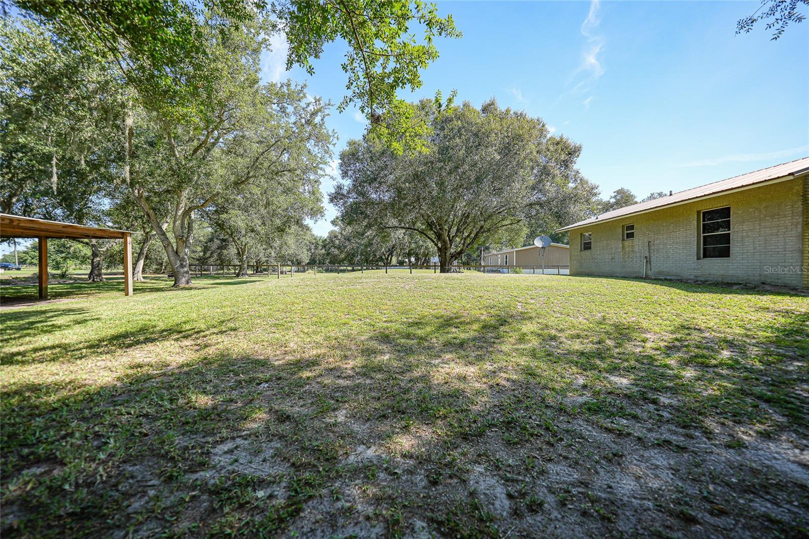 COUNTRY SHORES SEC 01 - Residential