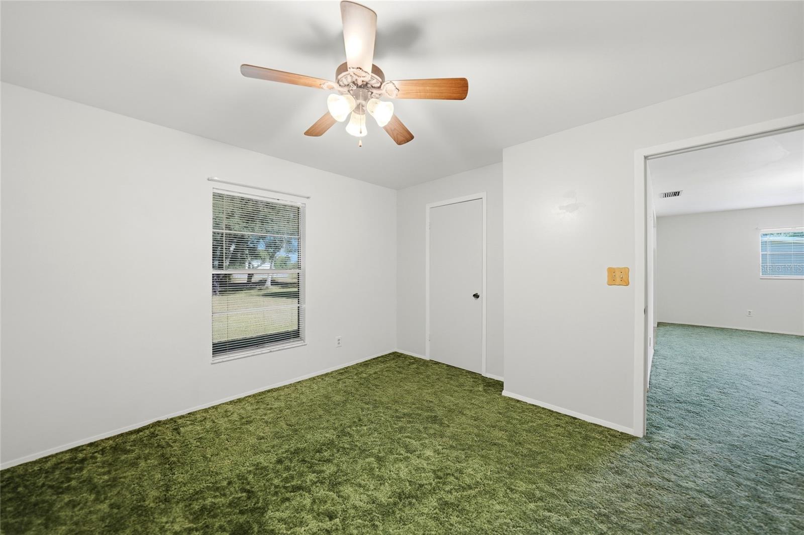 COUNTRY SHORES SEC 01 - Residential