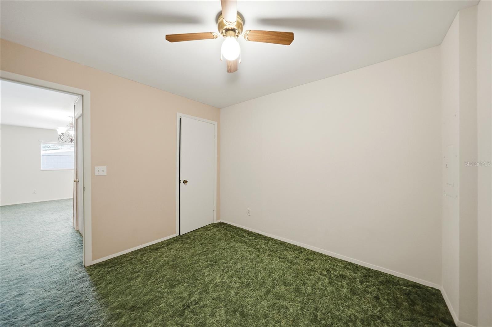 COUNTRY SHORES SEC 01 - Residential