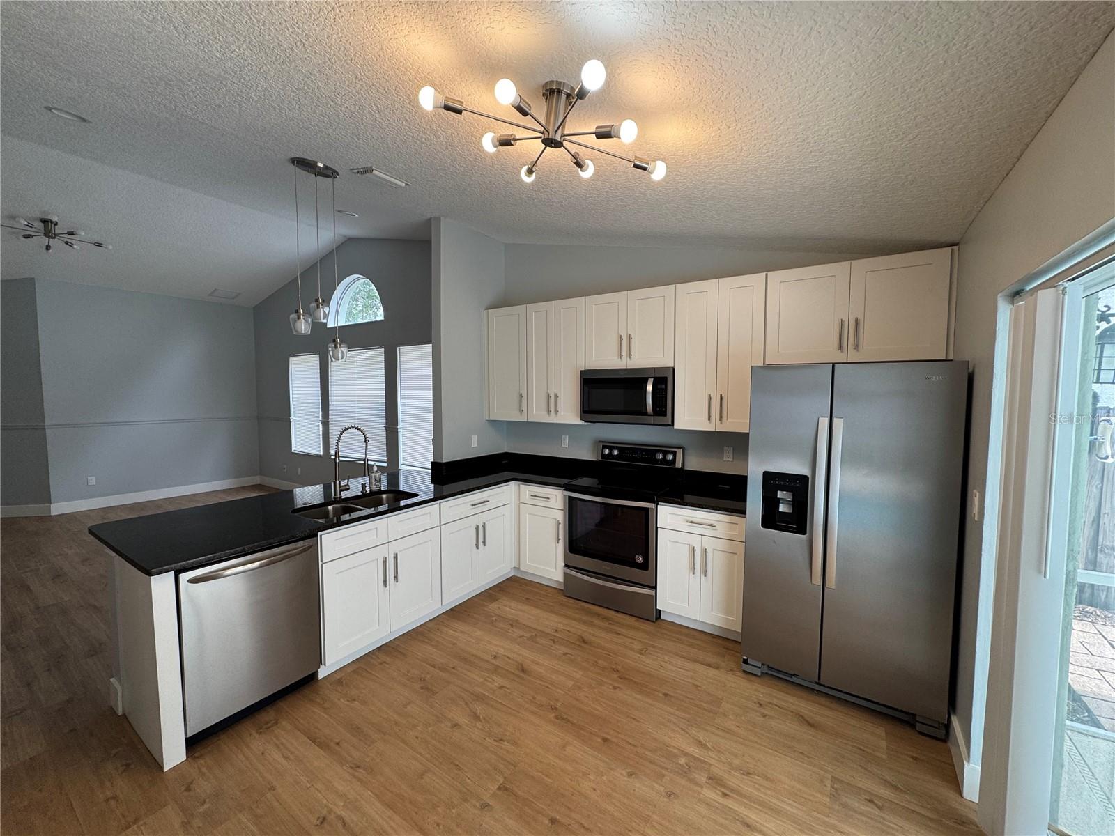 LINDFIELDS UNIT 1 - Residential Lease
