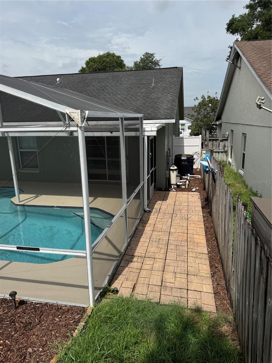 LINDFIELDS UNIT 1 - Residential Lease