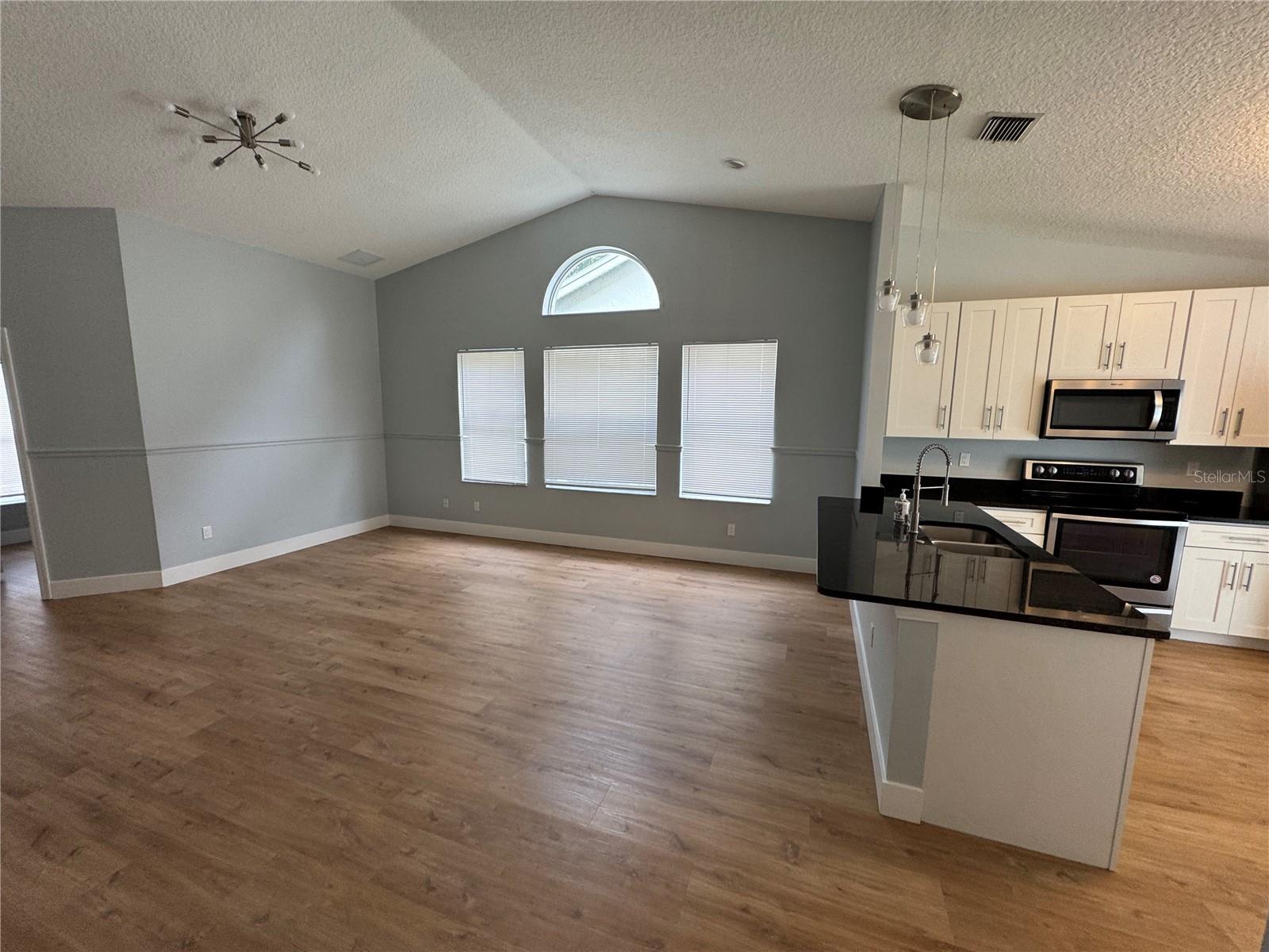 LINDFIELDS UNIT 1 - Residential Lease