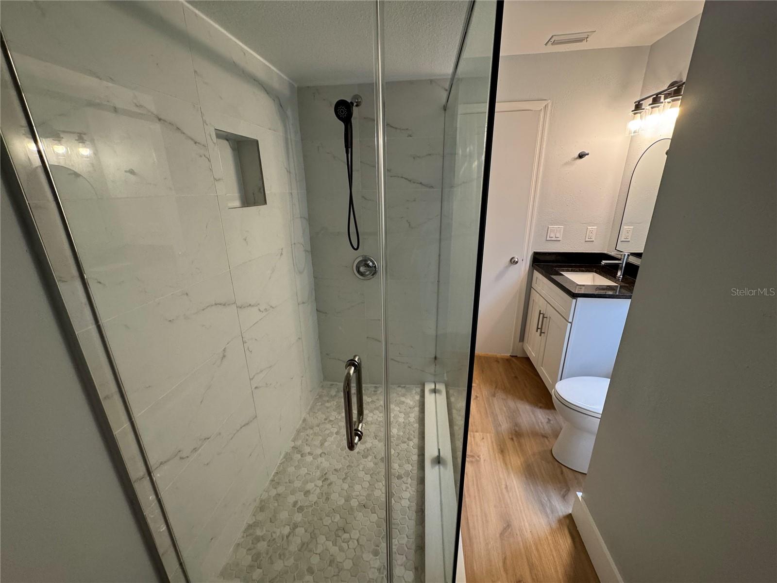 LINDFIELDS UNIT 1 - Residential Lease