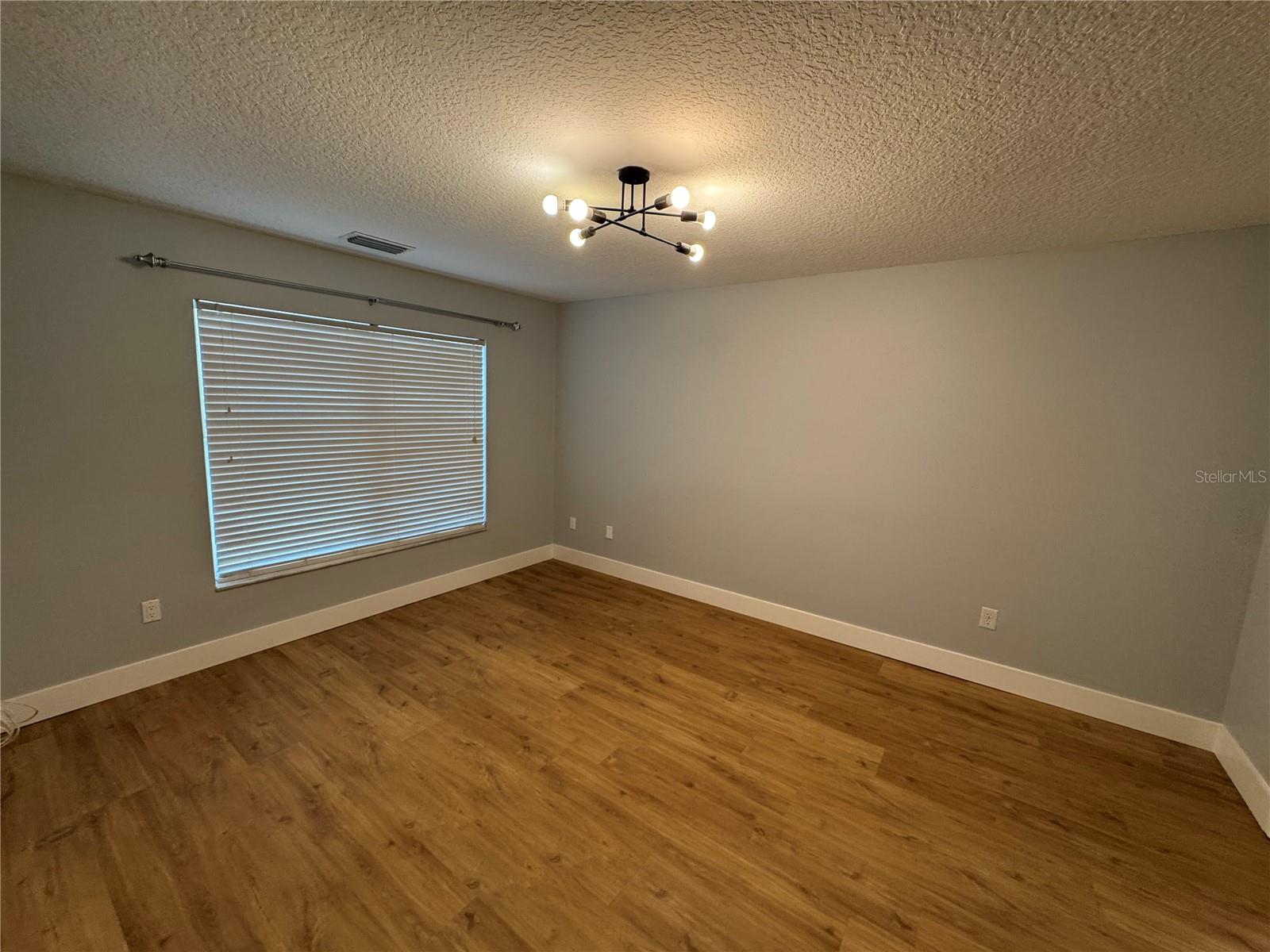 LINDFIELDS UNIT 1 - Residential Lease