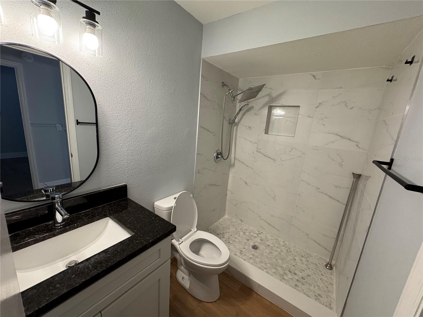 LINDFIELDS UNIT 1 - Residential Lease