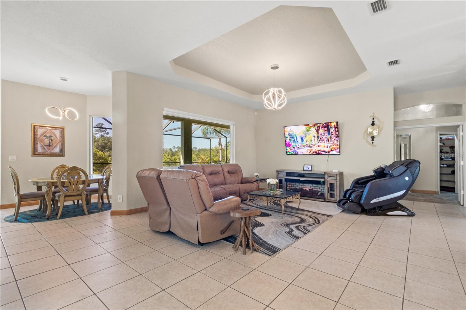 RIVERCHASE - Residential Lease