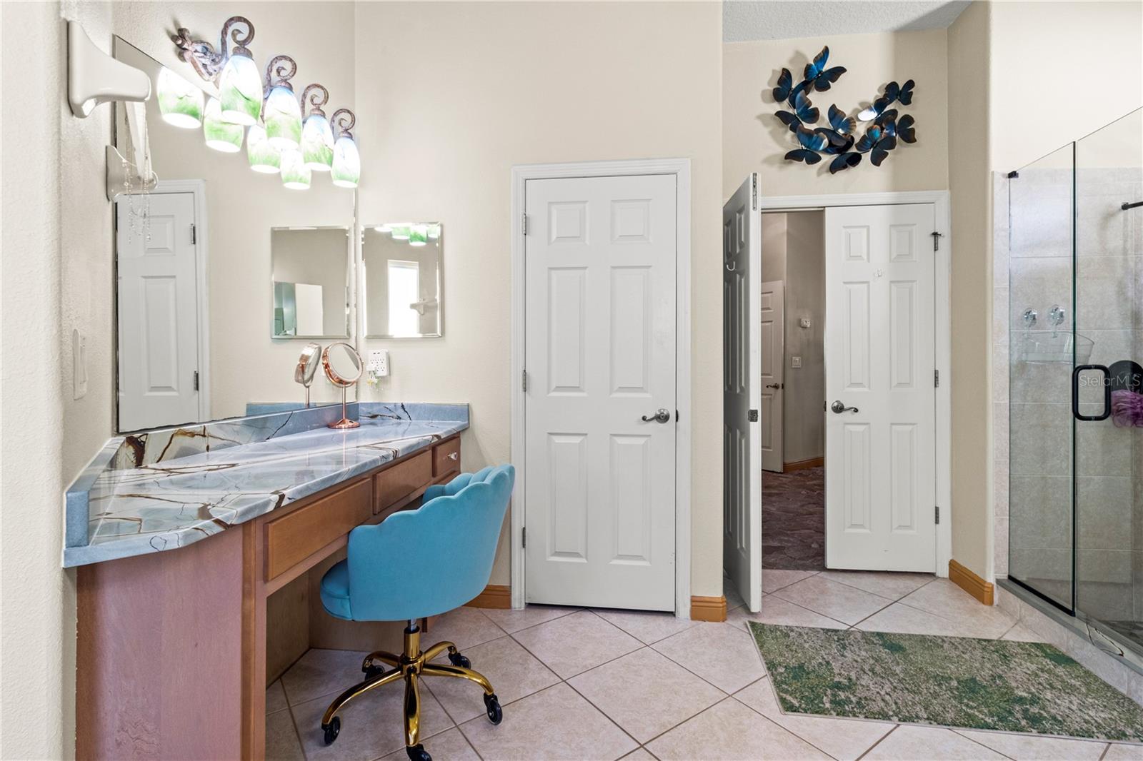 RIVERCHASE - Residential Lease
