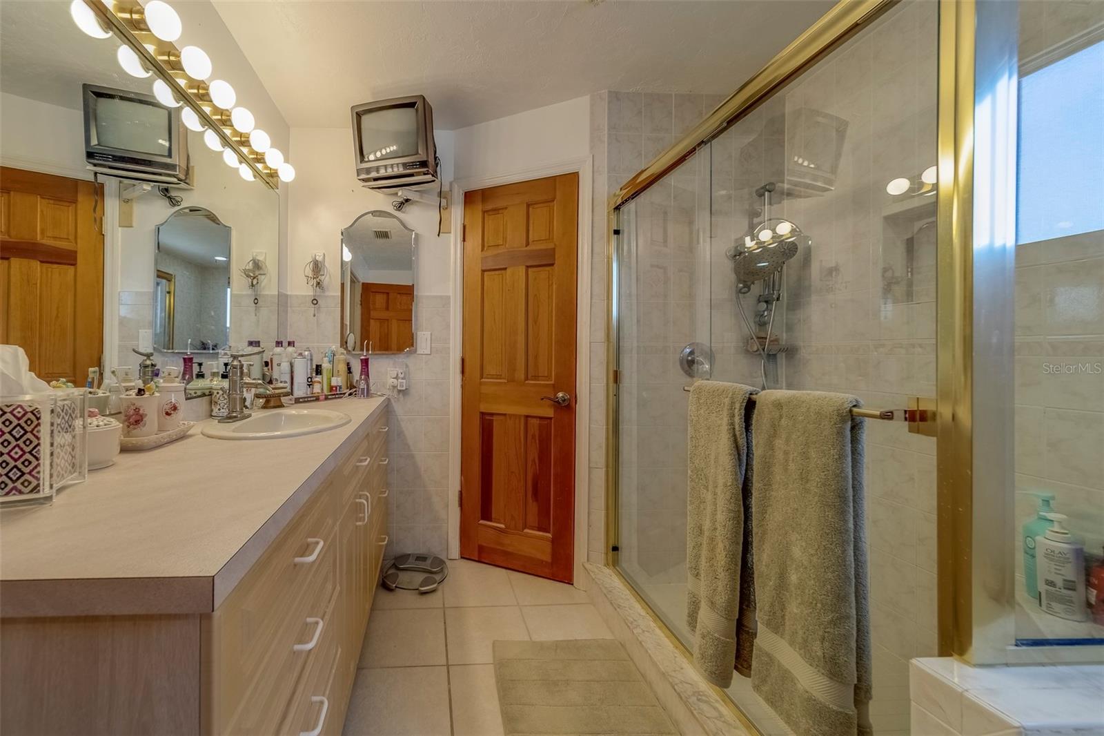 HARBOR SHORES SUB - Residential