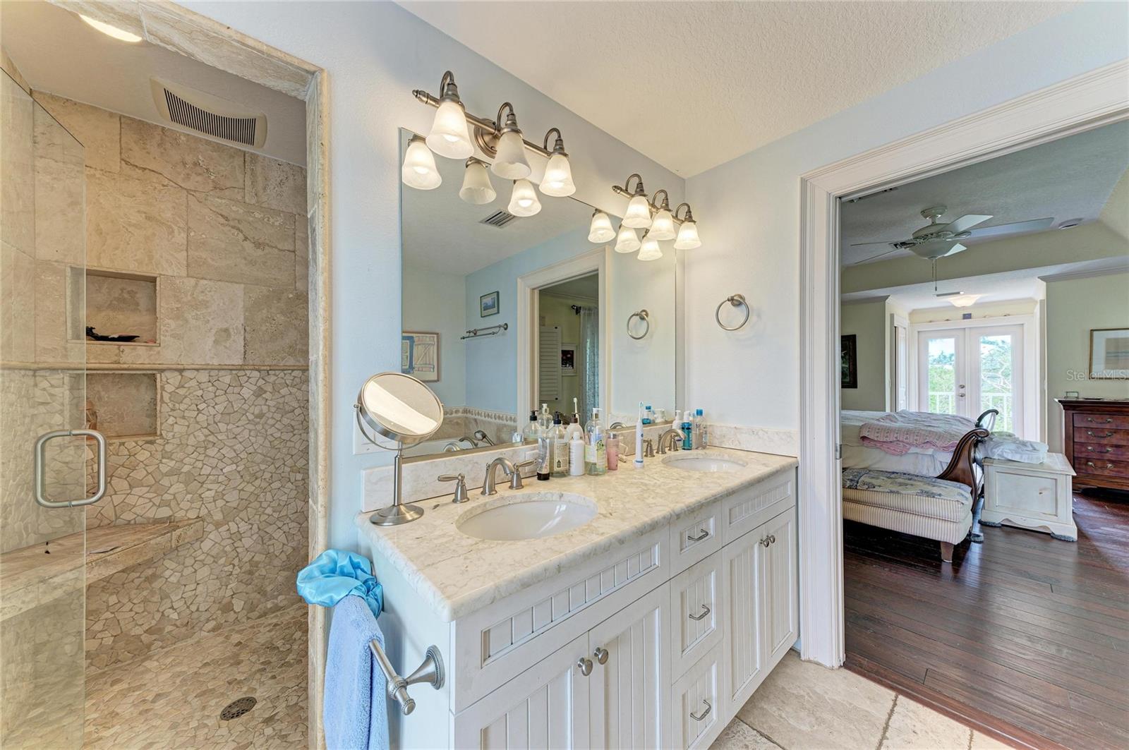 LONGBOAT KEY - Residential
