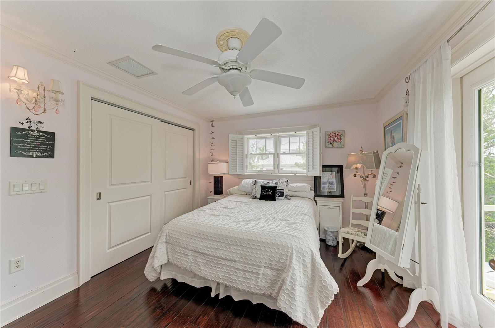 LONGBOAT KEY - Residential
