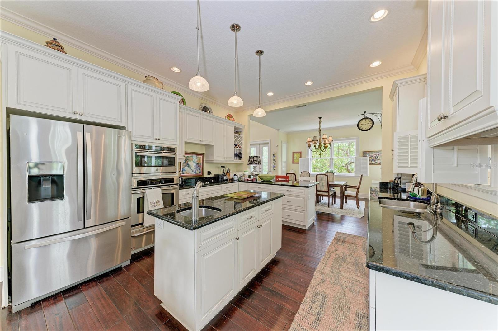 LONGBOAT KEY - Residential