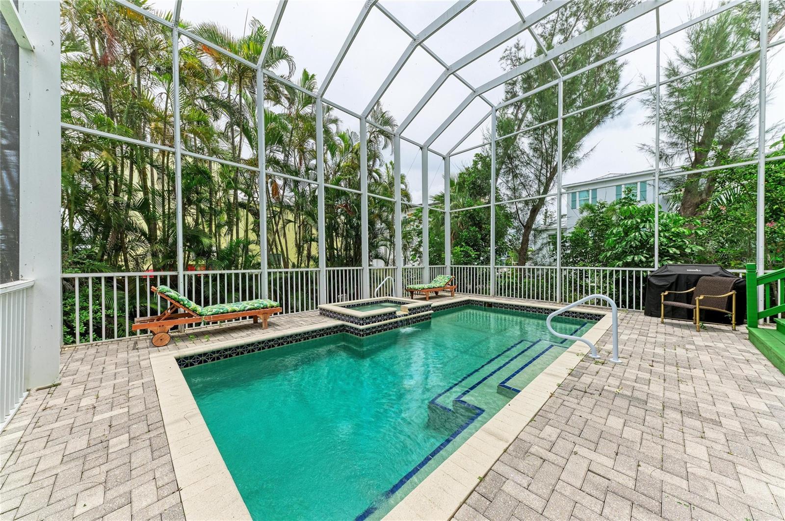 LONGBOAT KEY - Residential