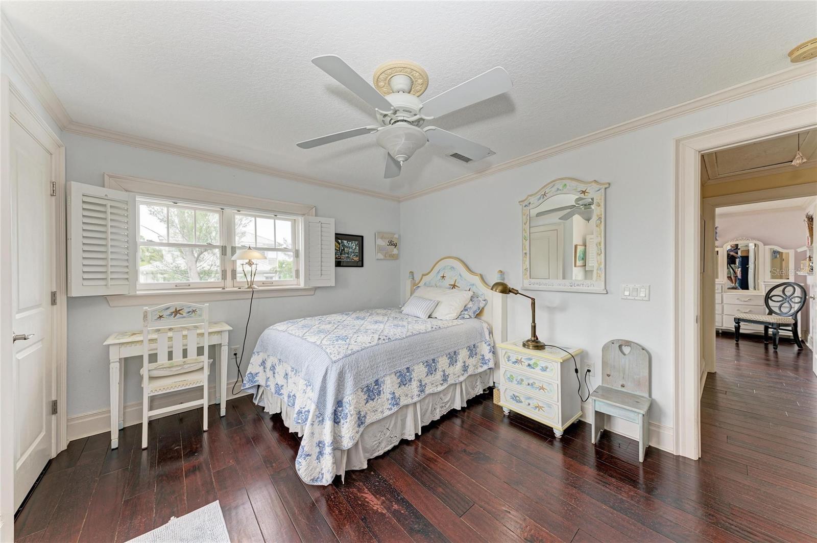 LONGBOAT KEY - Residential