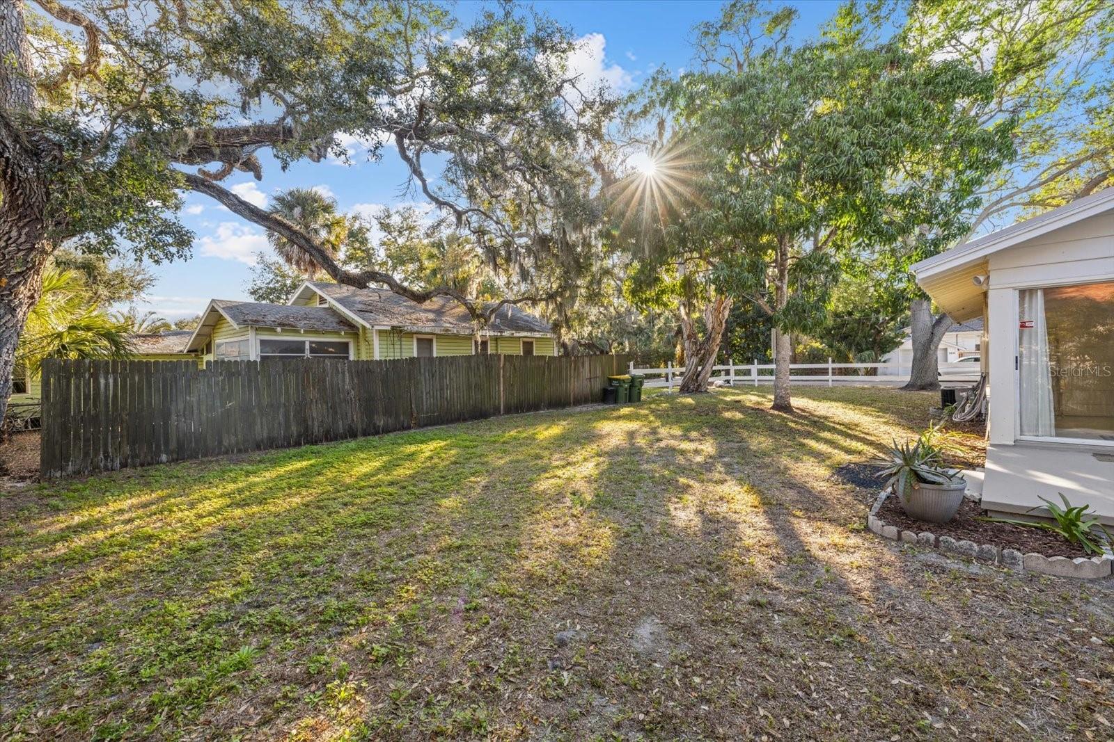 SARASOTA BAY PARK - Residential
