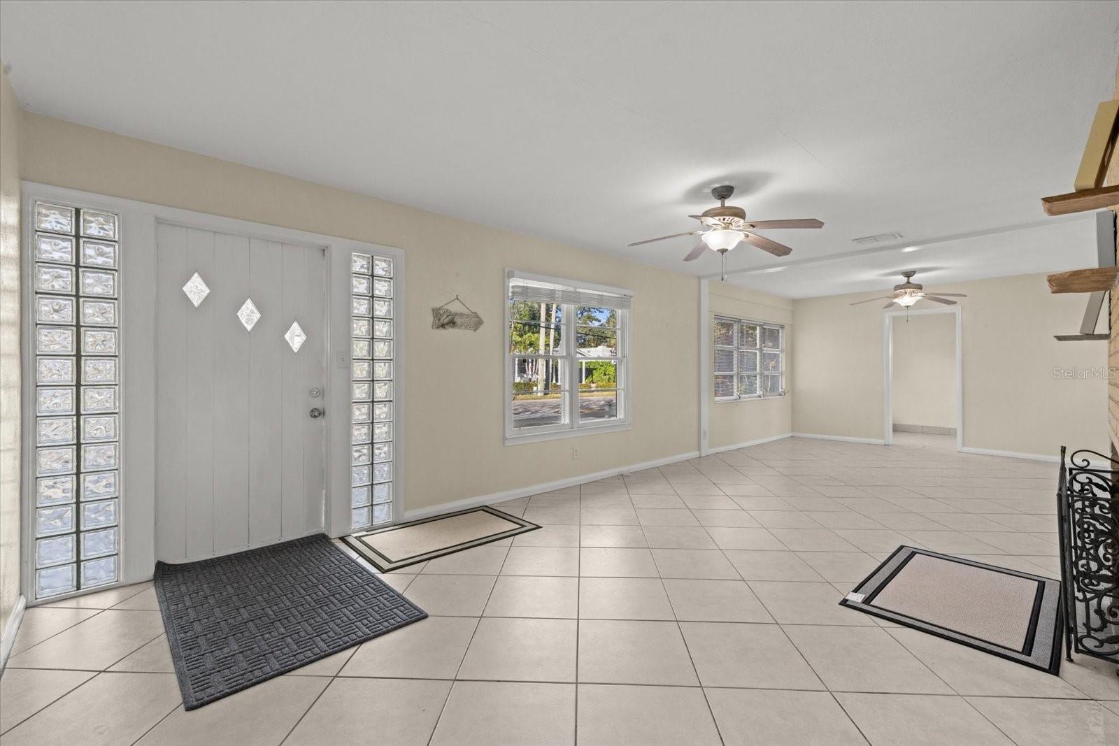 SARASOTA BAY PARK - Residential