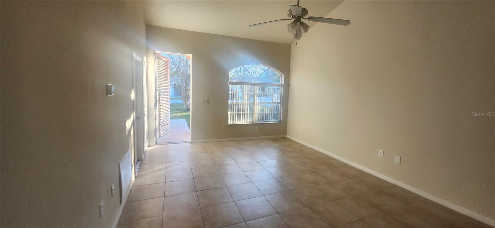 SPRING HILL - Residential Income