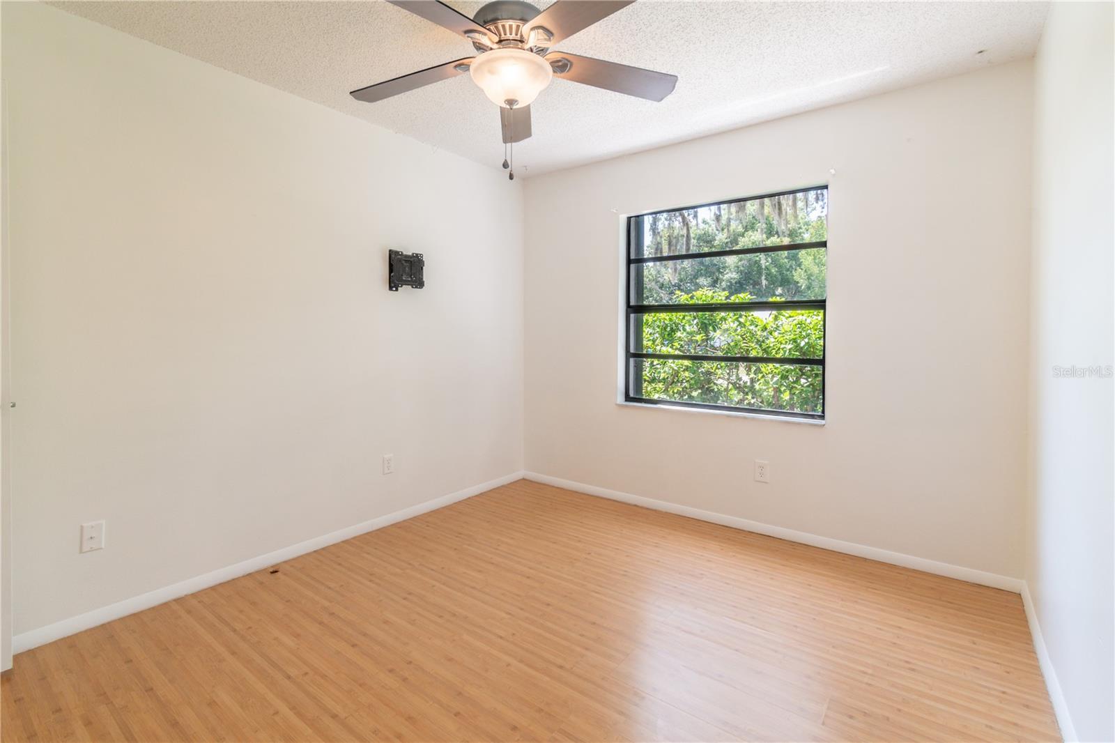 FOREST OAKS - Residential