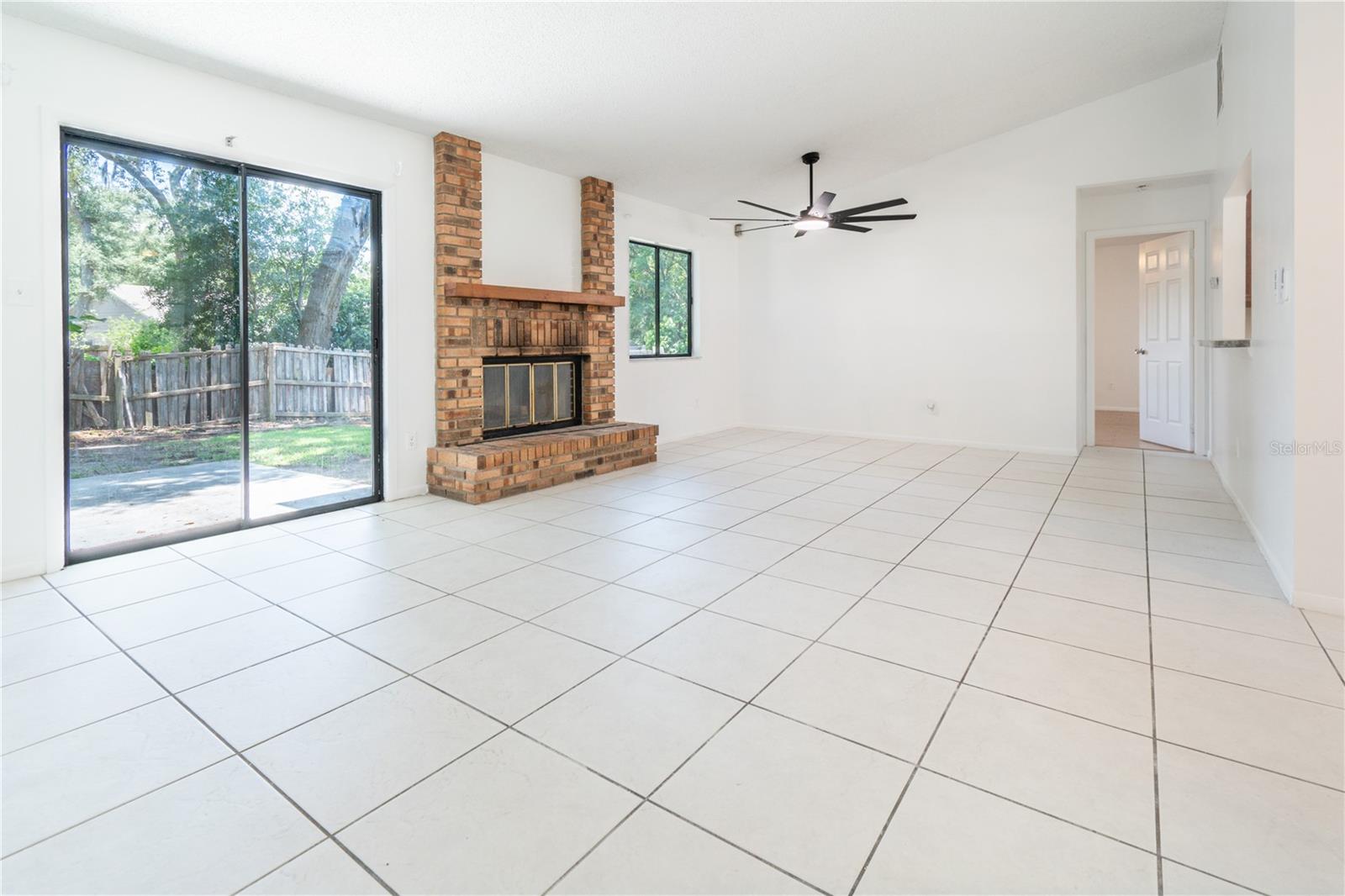 FOREST OAKS - Residential