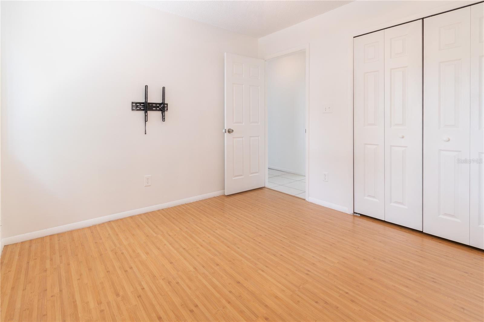 FOREST OAKS - Residential