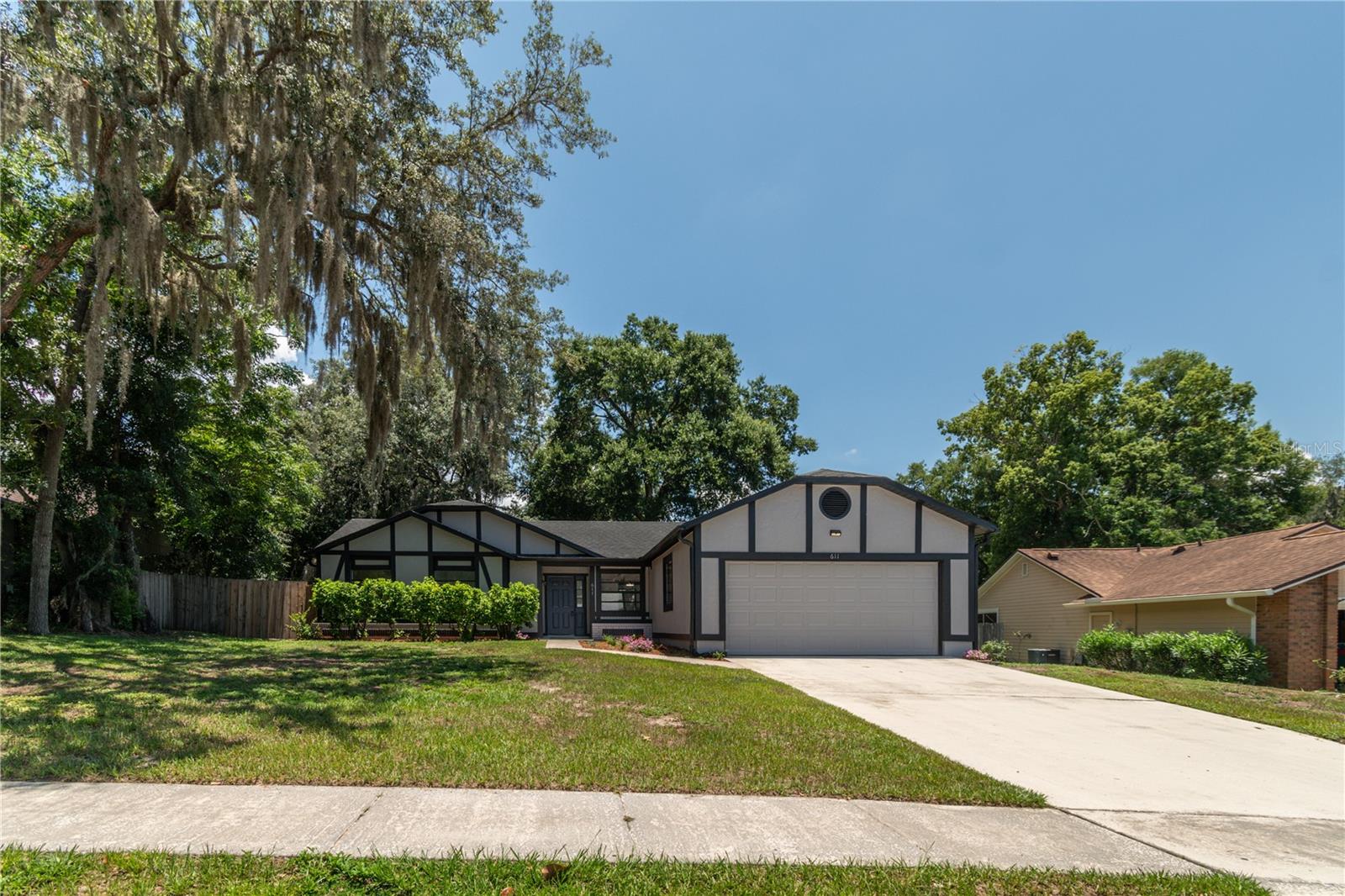 FOREST OAKS - Residential