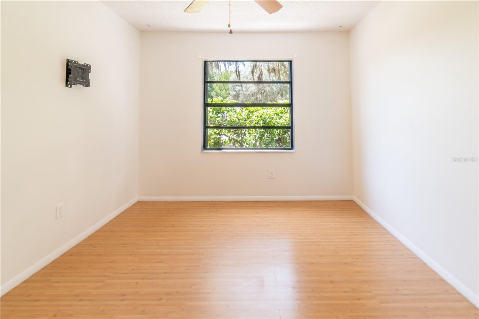 FOREST OAKS - Residential