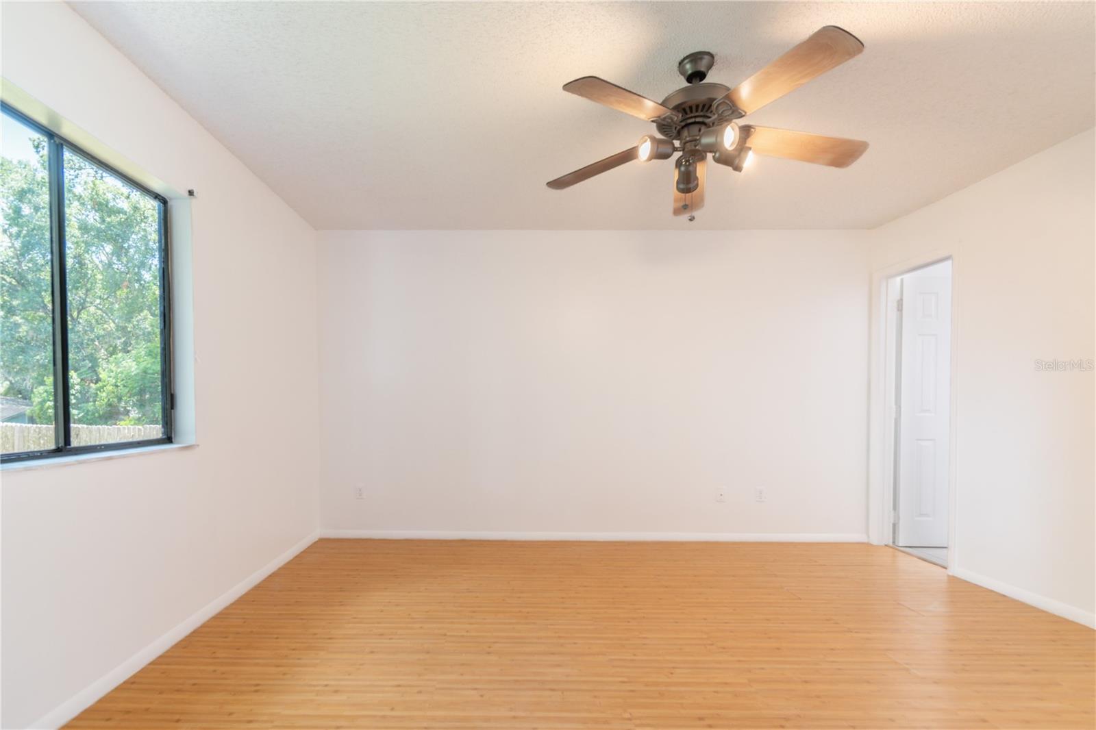 FOREST OAKS - Residential
