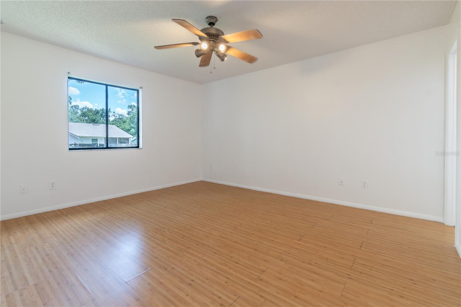 FOREST OAKS - Residential