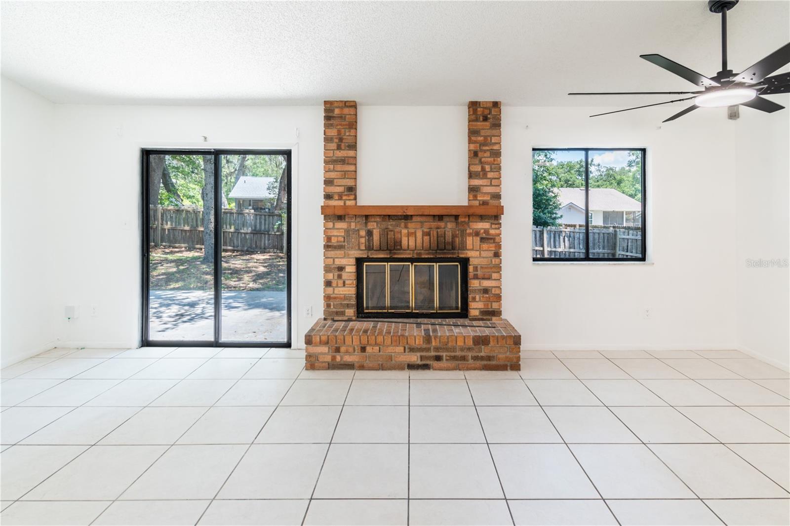 FOREST OAKS - Residential