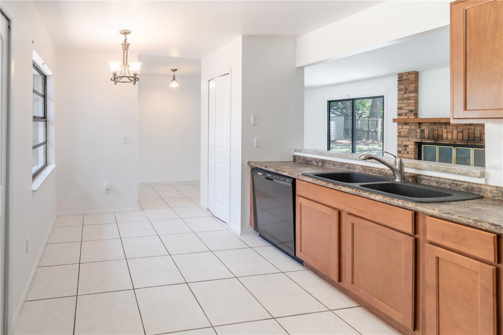 FOREST OAKS - Residential