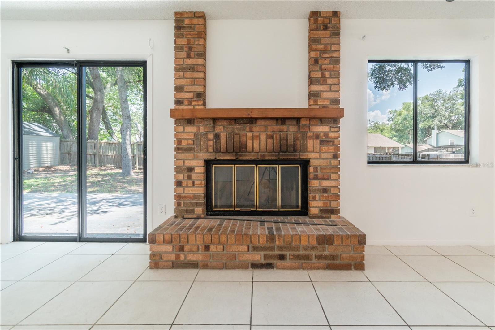FOREST OAKS - Residential